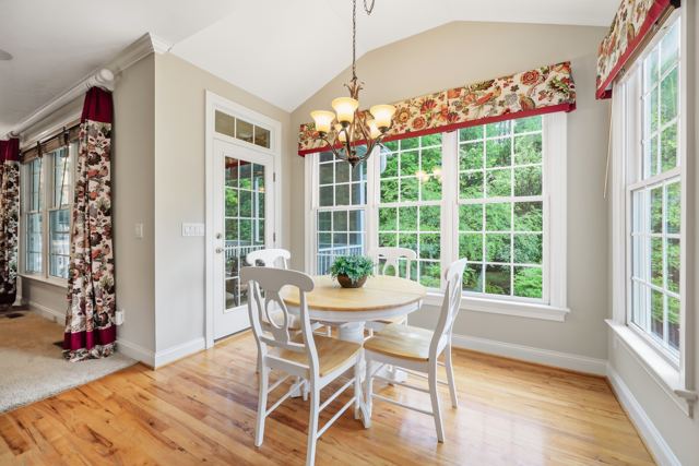 202 Briardale, photo 52